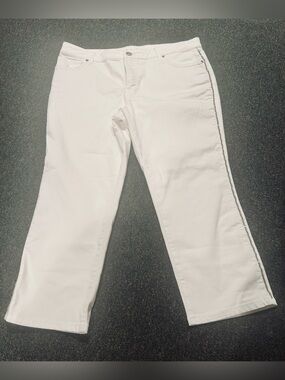 Tommy Bahama White Jeans with Silver Side Trim